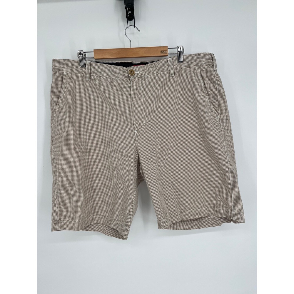 IZOD Shorts‎ Houndstooth Casual Beige Cotton Blend Size 40